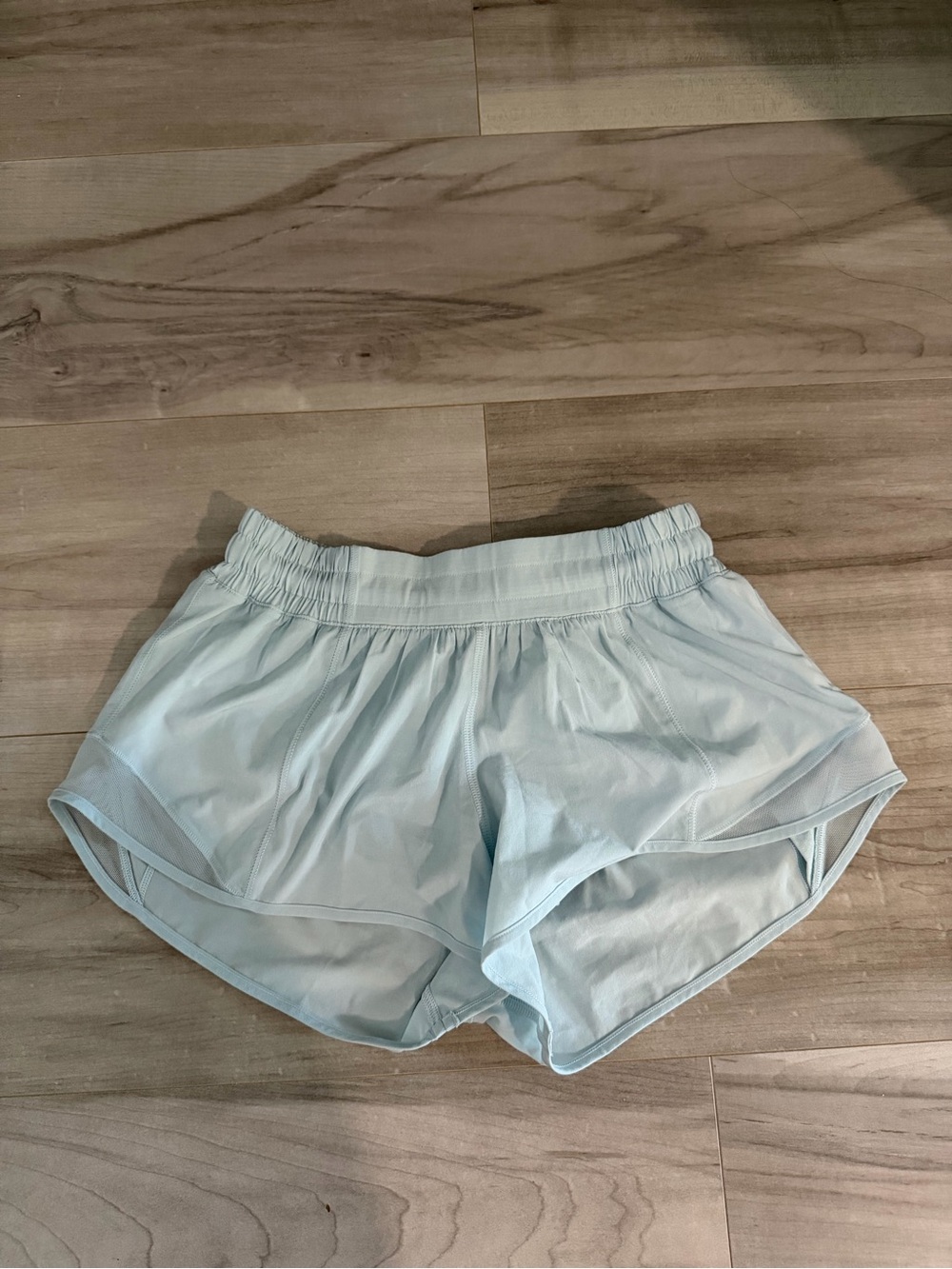 Lululemon hotty hot shorts 2.5in